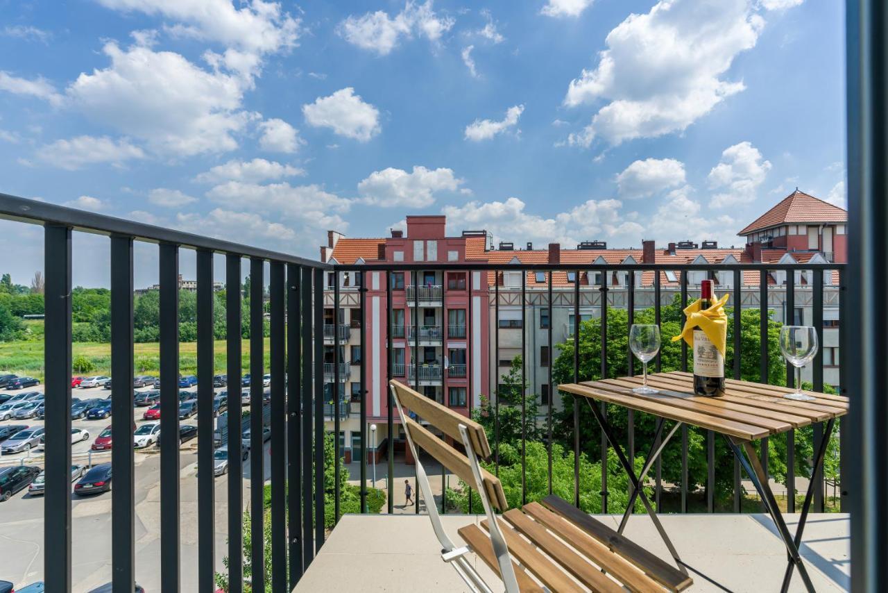 Apartments City View Garbary By Noclegi Renters Poznań Buitenkant foto